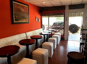 nicaragua/managua/bar/old-bar