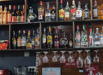 romania/maramures/bar/rockwave-tavern