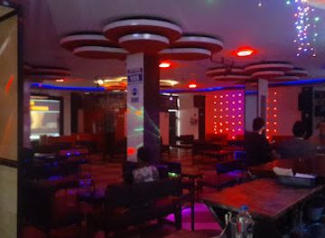 ecuador/napo-region/bar/bar-karaoke-la-oficina