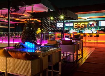 thailand/hua-hin/bar/east-rooftop