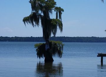 louisiana/lake-borgne/bar/lakeview-inn