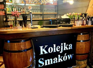 poland/silesian-beskids/bar/kolejka-smakow