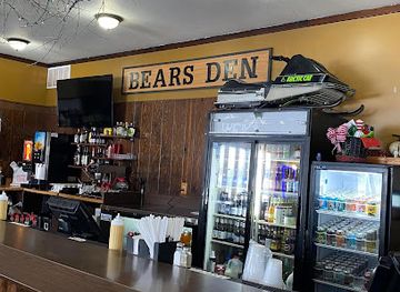 michigan/pictured-rocks-national-lakeshore/bar/the-bears-den