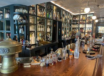 delaware/cape-henlopen-state-park/bar/lewes-oyster-house