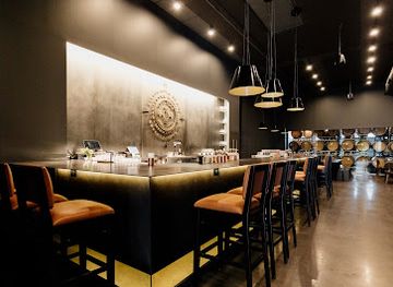 minnesota/driftless-area/bar/the-dampfwerk-distillery-cocktail-lounge