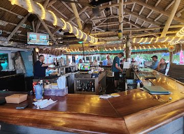 florida/key-largo/bar/snappers-oceanfront-restaurant-bar