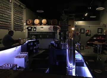 arizona/gilbert/bar/divided-vine-beer-wine-bar