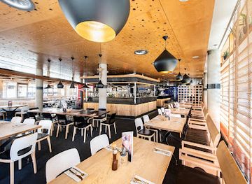 austria/paznaun/bar/fire-ice-restaurant-living-ischgl