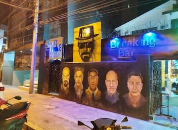 bolivia/cochabamba/bar/breaking-bar-cbba