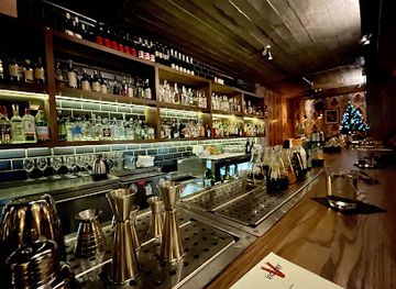 texas/austin/bar/small-victory