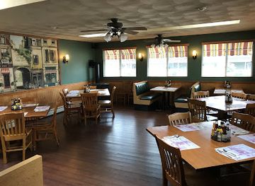 rhode-island/trustom-pond-national-wildlife-refuge/bar/wood-river-bar-grill