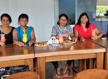 suriname/saramacca-district/bar/uitkijk-riverlounge-cafe-cocktailbar