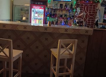 saint-vincent-and-the-grenadines/young-island/bar/harrys-chillout-shop-bar