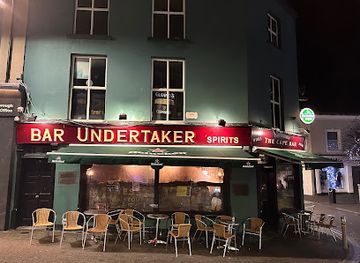 ireland/wexford/bar/mackens-the-cape-bar-the-undertakers