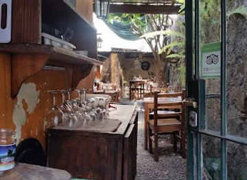 uruguay/colonia-del-sacramento/barrio-historico/bar/el-buen-suspiro