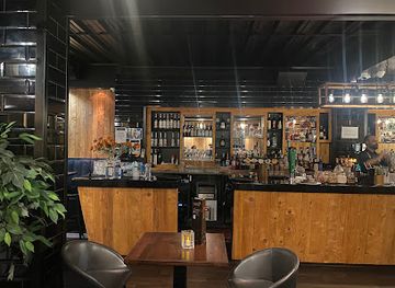 new-zealand/rotorua/bar/cocktail-library-dessert-bar