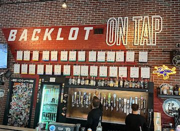 nebraska/omaha/aksarben-village/bar/backlot-taphouse
