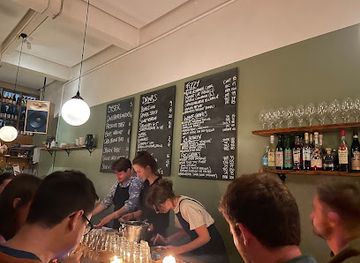 australia/tasmania/bar/sonny