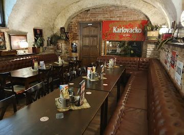 hungary/sopron-region/bar/croatia-pub-es-pizzeria
