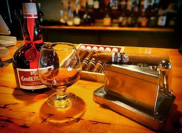 virginia/great-dismal-swamp-national-wildlife-refuge/bar/victory-river-burger-bistro-wine-and-whiskey-vrbb