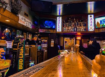 minnesota/duluth/bar/curly-s-bar