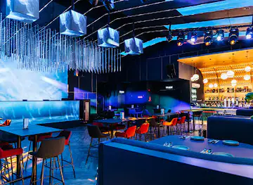 Cloud9 Rooftop Bar & Dining