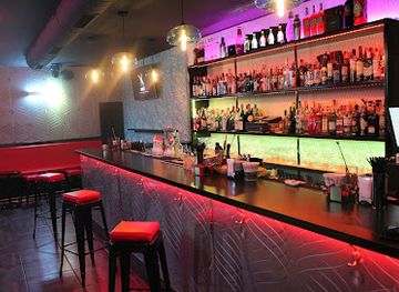 spain/burgos/bar/suit-drink