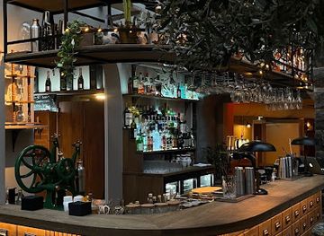 iceland/southern-peninsula/bar/drykk-bar