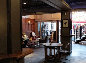 united-kingdom/birmingham/jewellery-quarter/bar/actress-bishop