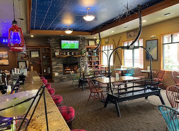 oregon/cascade-lakes-scenic-byway/bar/the-outfitter-bar-and-bbq