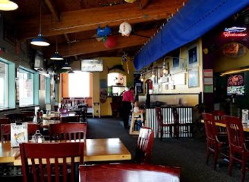 washington/the-blue-mountains/bar/roosters-waterfront-restaurant
