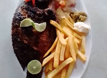 benin/littoral/bar/paillotes-majeste-bar-restaurant-place-des-fetes