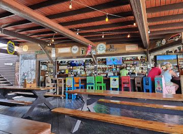 sint-maarten/dawn-beach/bar/dinghy-dock-sailors-bar