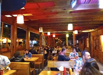 chile/pucon/bar/beerhouse-bar-pucon