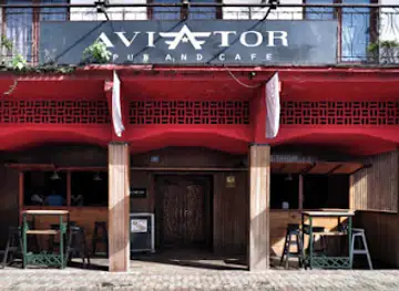 Aviator Pub and Café