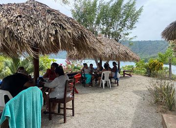 nicaragua/apoyo-lagoon/bar/punta-el-cacique