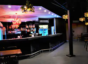 SKKY Bistro & Party Bar