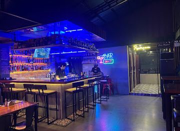 philippines/legazpi/embarcadero-de-legazpi/bar/quento