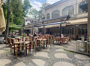 romania/bucharest/victoriei/bar/green-hours-jazz-cafe