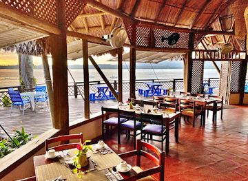 guatemala/livingston/bar/dugu-bar