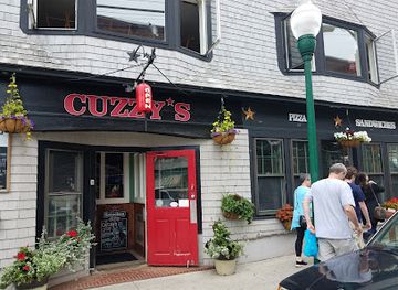 maine/knox-county/bar/cuzzy-s-restaurant