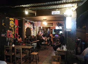 thailand/kanchanaburi/bar/salmon-bar