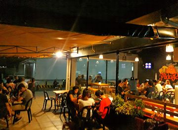 philippines/bicol-region/bar/fridaze-chillout-bar