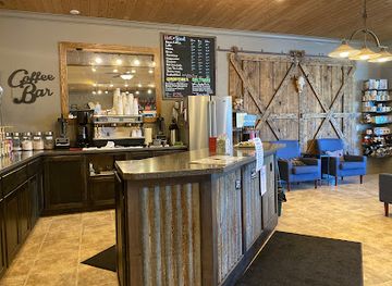 oregon/wallowa-lake/bar/anton-s-home-and-spirits