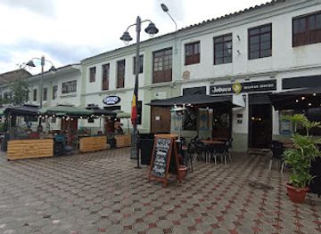 ecuador/azuay-region/bar/jodoco-belgian-bistro