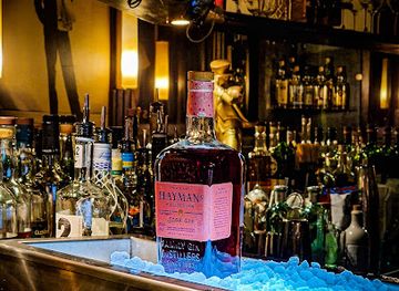 germany/stuttgart/bar/schwarz-weiss-bar