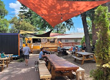 oregon/cascade-lakes-scenic-byway/bar/bunk-brew-beer-truck