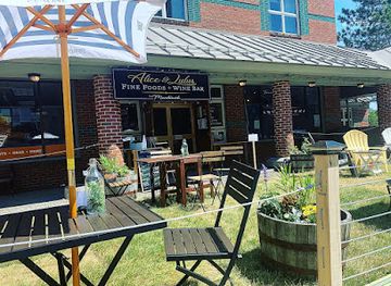 maine/sugarloaf-mountain/bar/cork-and-rind-maine