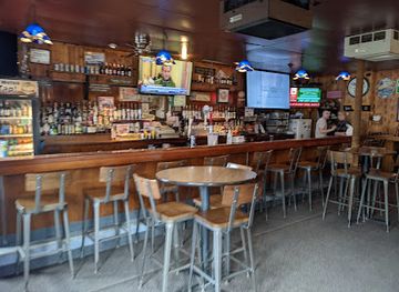 wisconsin/blue-hills/bar/kate-s-bar