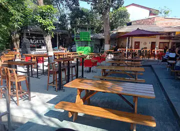 FRAGATA Restobar
